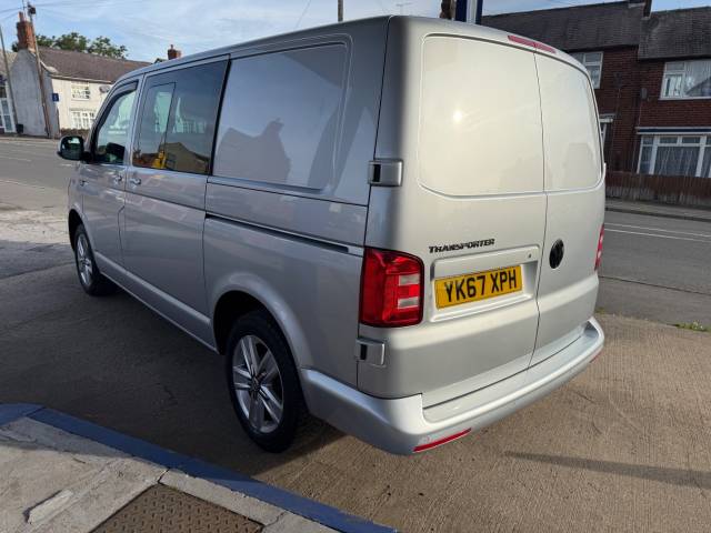 2017 Volkswagen Transporter 2.0 TDI BMT 150 Trendline Kombi Van