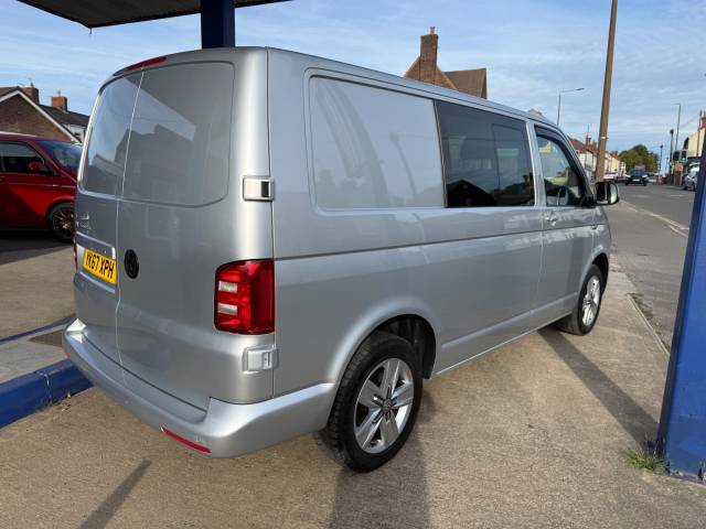 2017 Volkswagen Transporter 2.0 TDI BMT 150 Trendline Kombi Van